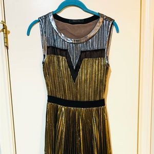 BCBG max Azaria silver gold black mesh New Year’s Eve cocktail dress size 6